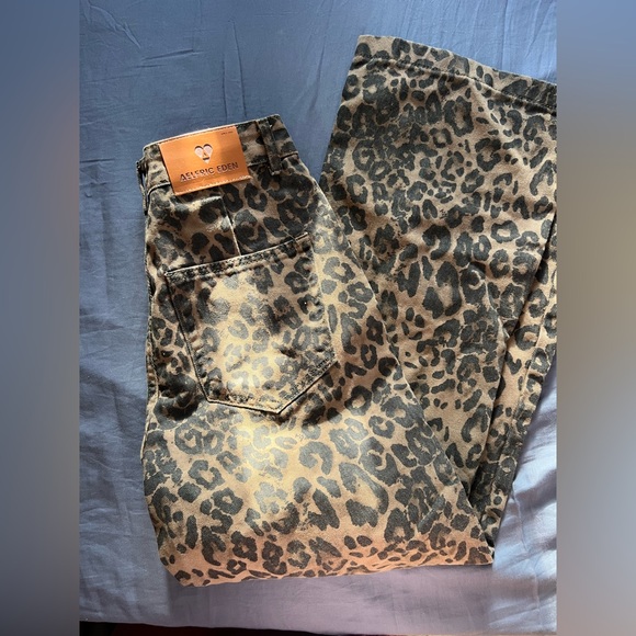 Aelfric Eden Leopard Print Jeans - Picture 5 of 8